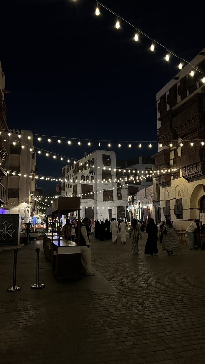 AD92EL's tweet photo. اجواء جدة غير🌙 https://t.co/TeOnrsh36e