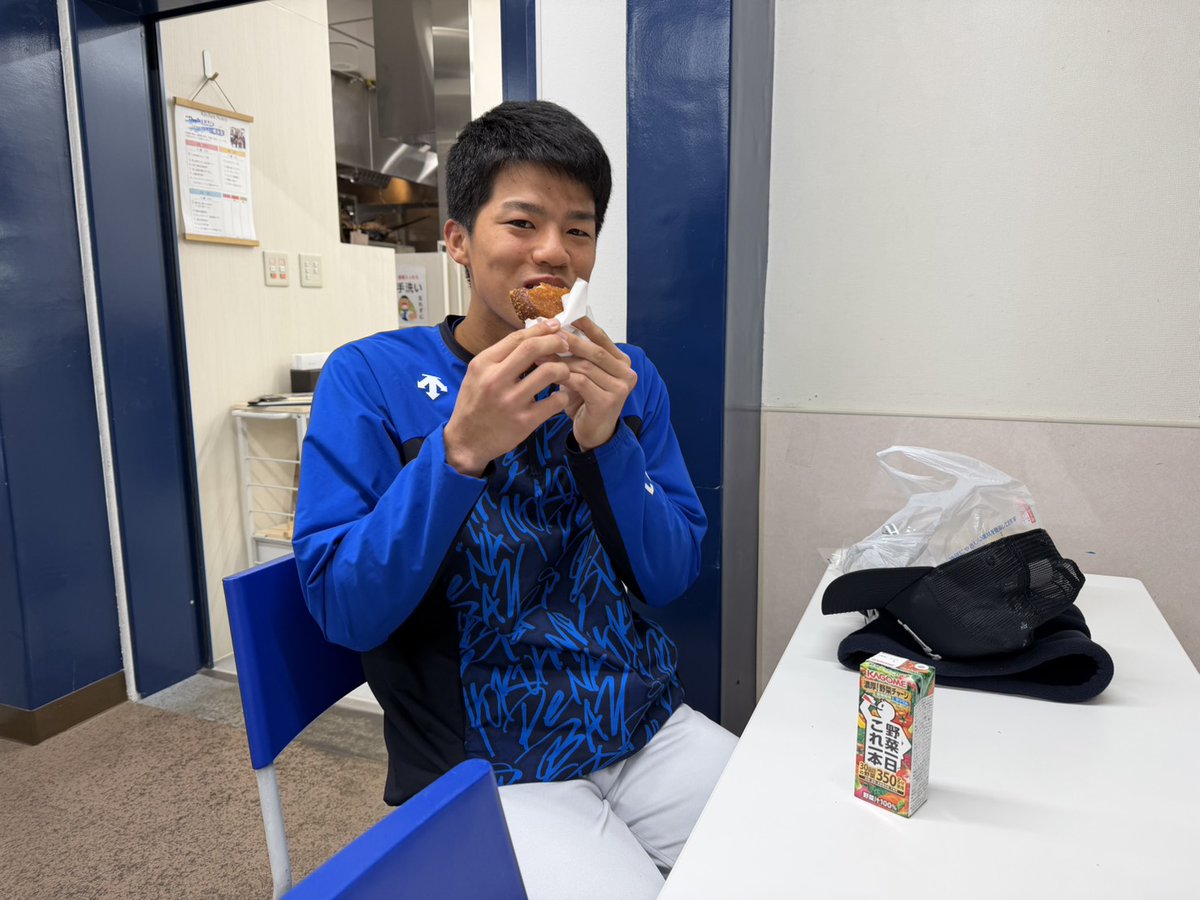 横浜DeNAベイスターズ tweet media