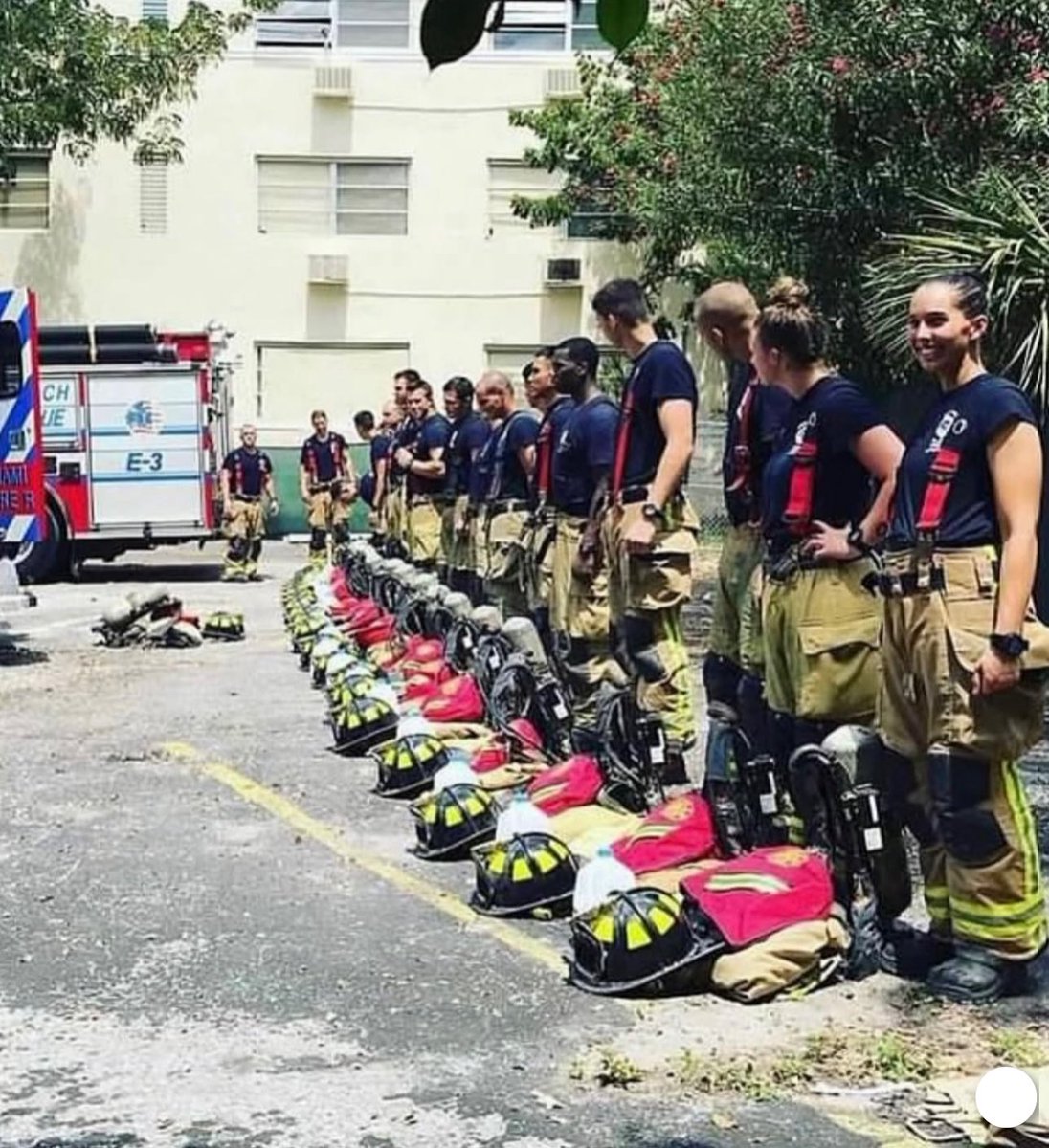 Miami Beach Fire tweet media