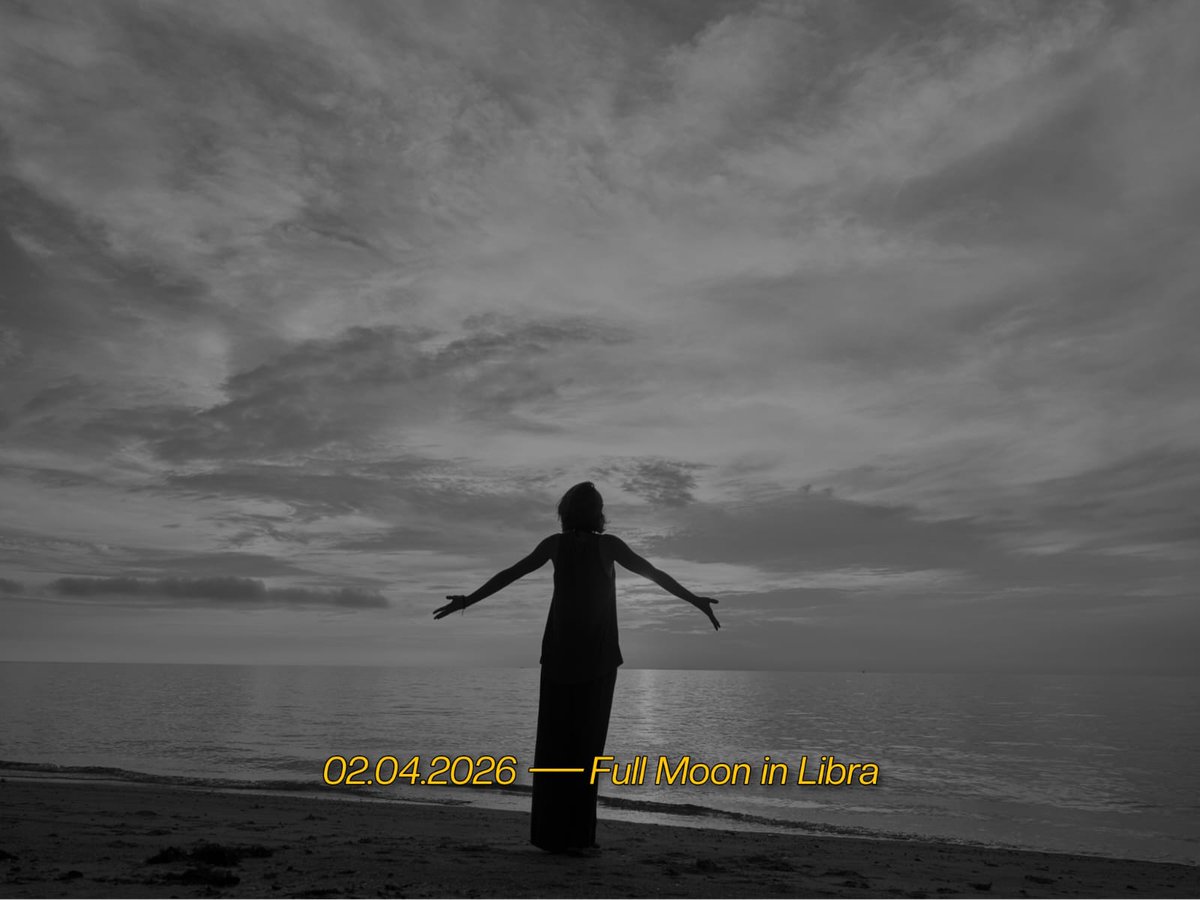 Apple, TAROT READER tweet media