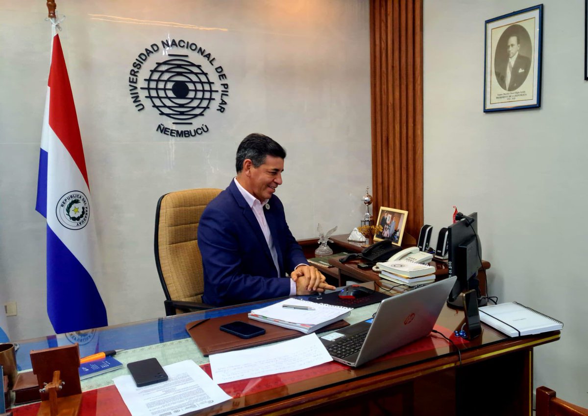 Contables_Unp's tweet photo. Con inmenso orgullo y alegría felicitamos al Dr. @Victor_Rios_O, Rector de la UNPilar y docente de nuestra querida Facultad. 💜
Hoy celebramos titulación como “Máster en Razonamiento Probatorio” por la prestigiosa Universidad de Girona, España. 📚🎓 https://t.co/CU29gptqmq
