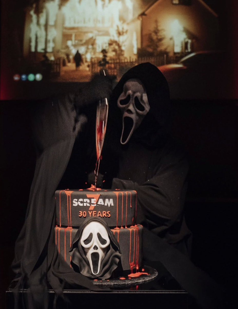 Scream Corridor tweet media