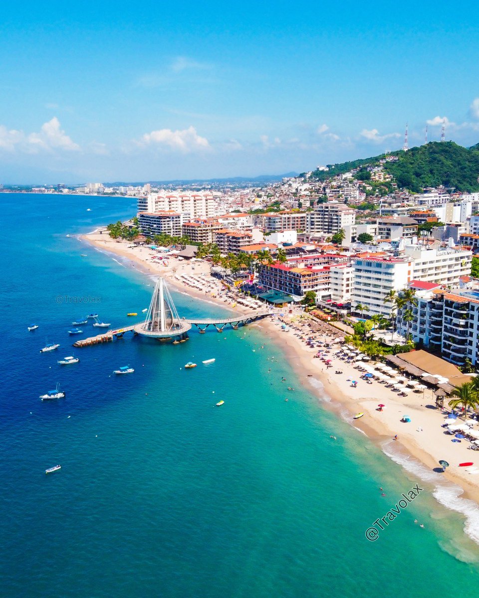 Travolax | Always Traveling tweet media