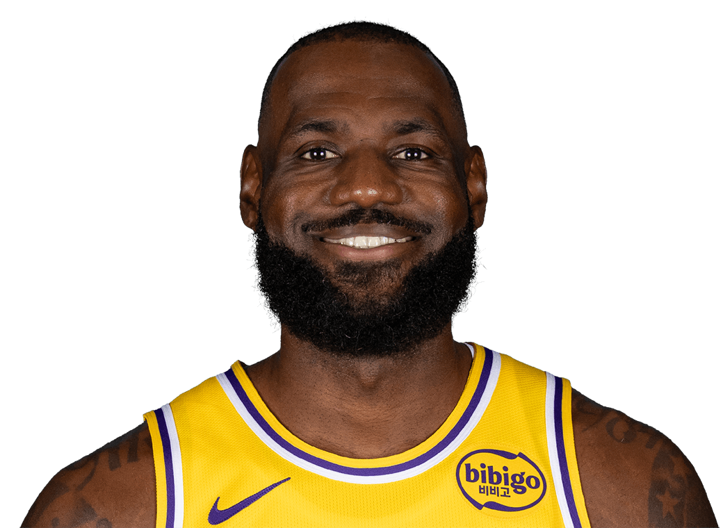 CourtKingsHQ's tweet photo. 👑⏳ Milestone Watch

LeBron James is 26 away from 12000 career rebounds.

#NBA #LeBronJames #MilestoneWatch #CourtKingsHQ https://t.co/vUScLWFCUD