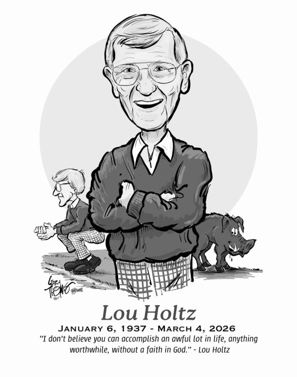 Bighead060369's tweet image. RIP Coach