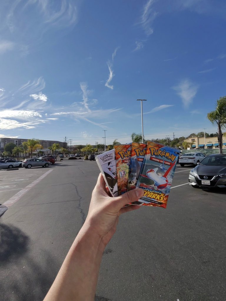 akiraBabyyyyyy's tweet image. Todays quick pokemon raid. Someone  left a booster box on the vending machine?! Whattt… #pokemon #tcg #pokemontcg #pokemonraid some are just photos and some videos… 🫠🙂‍↕️