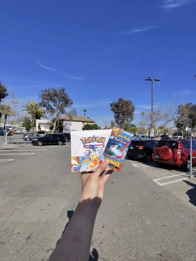 akiraBabyyyyyy's tweet image. Todays quick pokemon raid. Someone  left a booster box on the vending machine?! Whattt… #pokemon #tcg #pokemontcg #pokemonraid some are just photos and some videos… 🫠🙂‍↕️