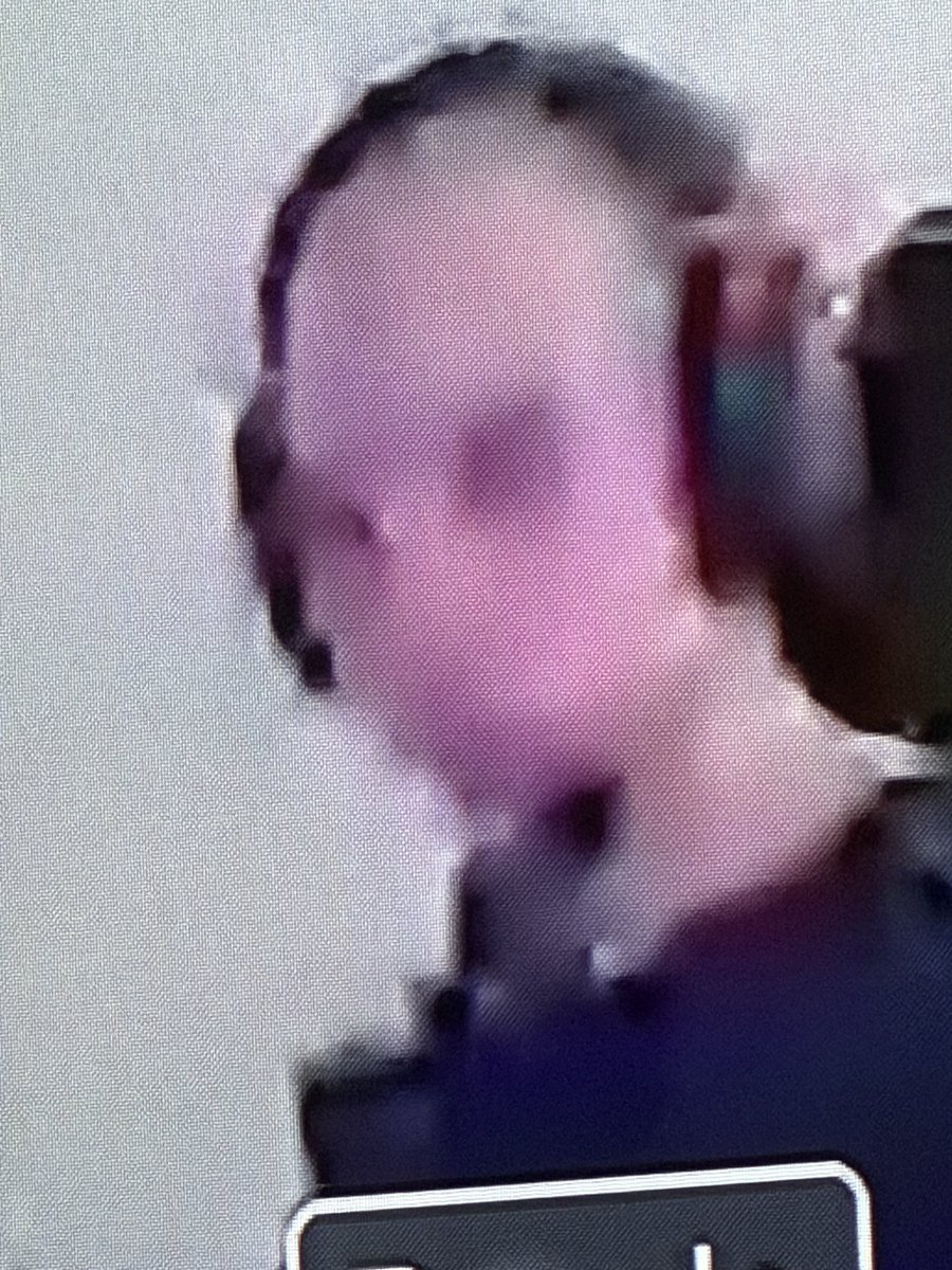 Maximilian tweet media