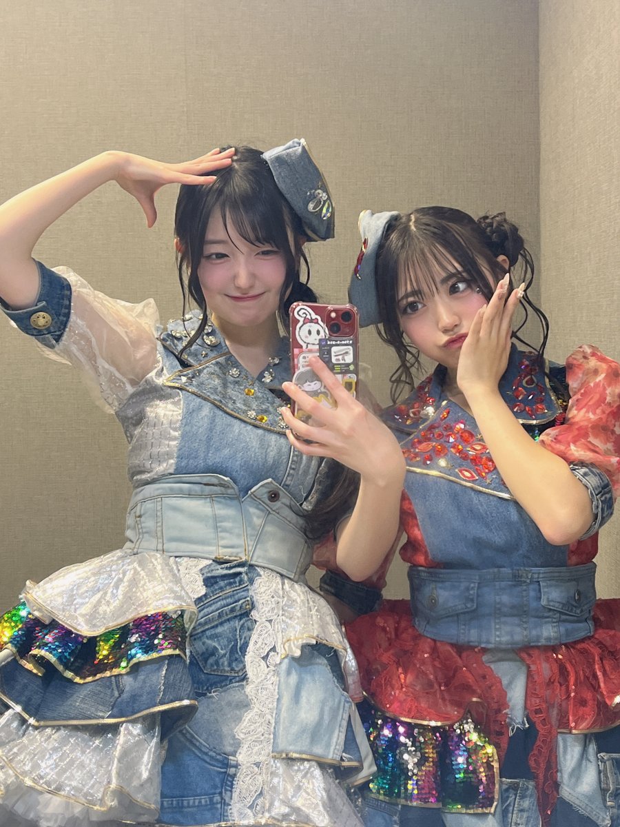 LinQに入って今日で3周年になりました🤍♥️ あかりんと同期で本当に