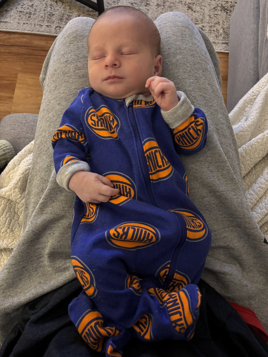jcherry5's tweet photo. These two Knicks fans need to be court side with grandpa cheering on our @@nyknicks    Gotta be the cutest infant Knicks fan in my opinion.  Let’s Go Knicks!! https://t.co/4gnNmdnKuz