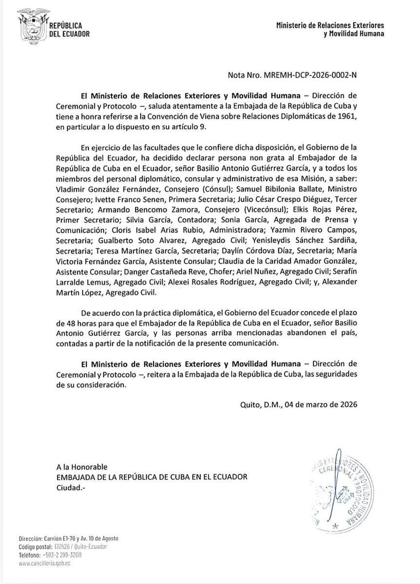 #Urgente | Ecuador expulsa al embajador cubano y a todos los miembros del personal diplomático del régimen. La dictadura frecuentemente utiliza a sus diplomáticos para actividades de inteligencia. En 48 horas deben abandonar el país.