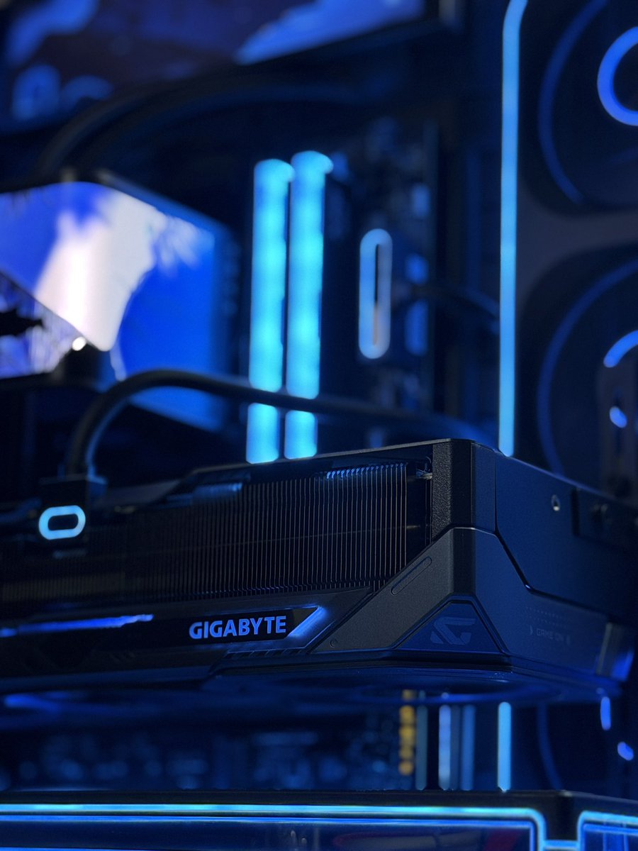 HardCore pc tweet media