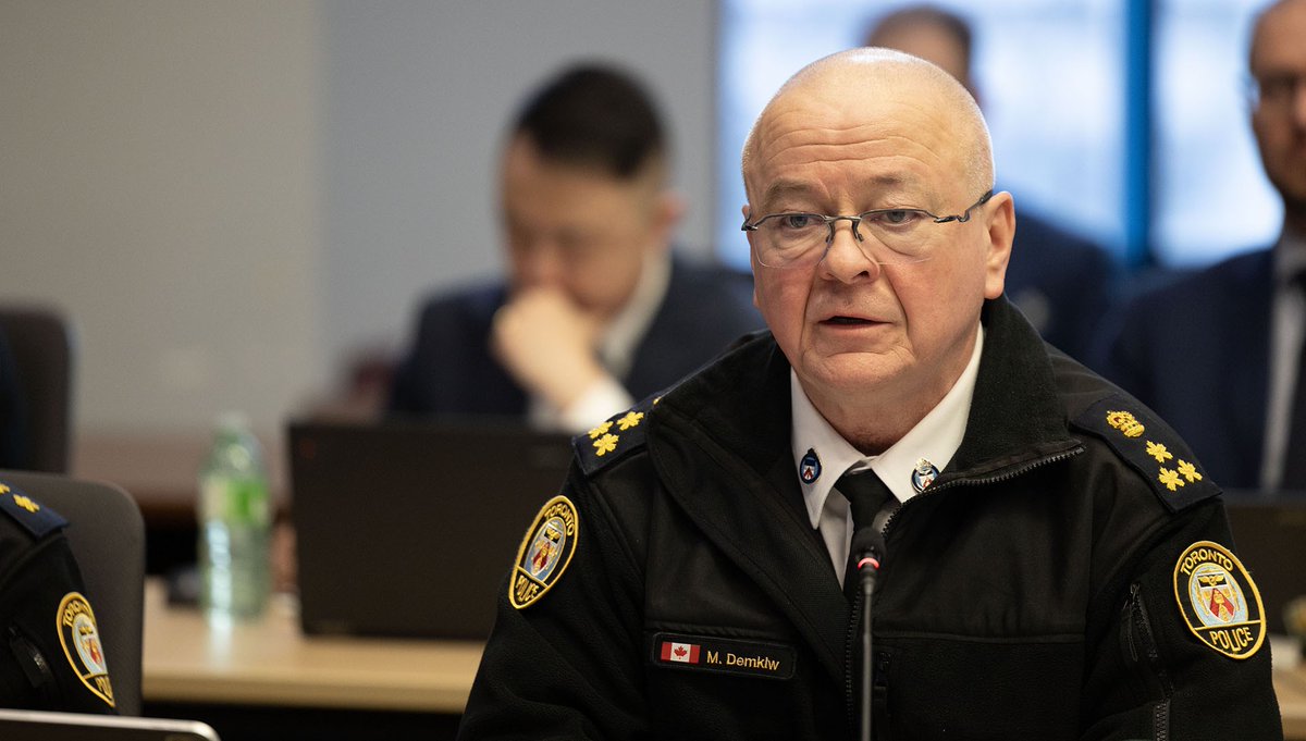 Toronto Police tweet media