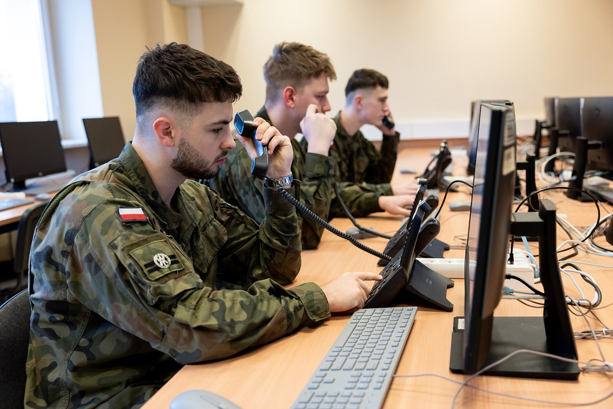 WYDZIAŁ CYBERNETYKI WAT tweet media