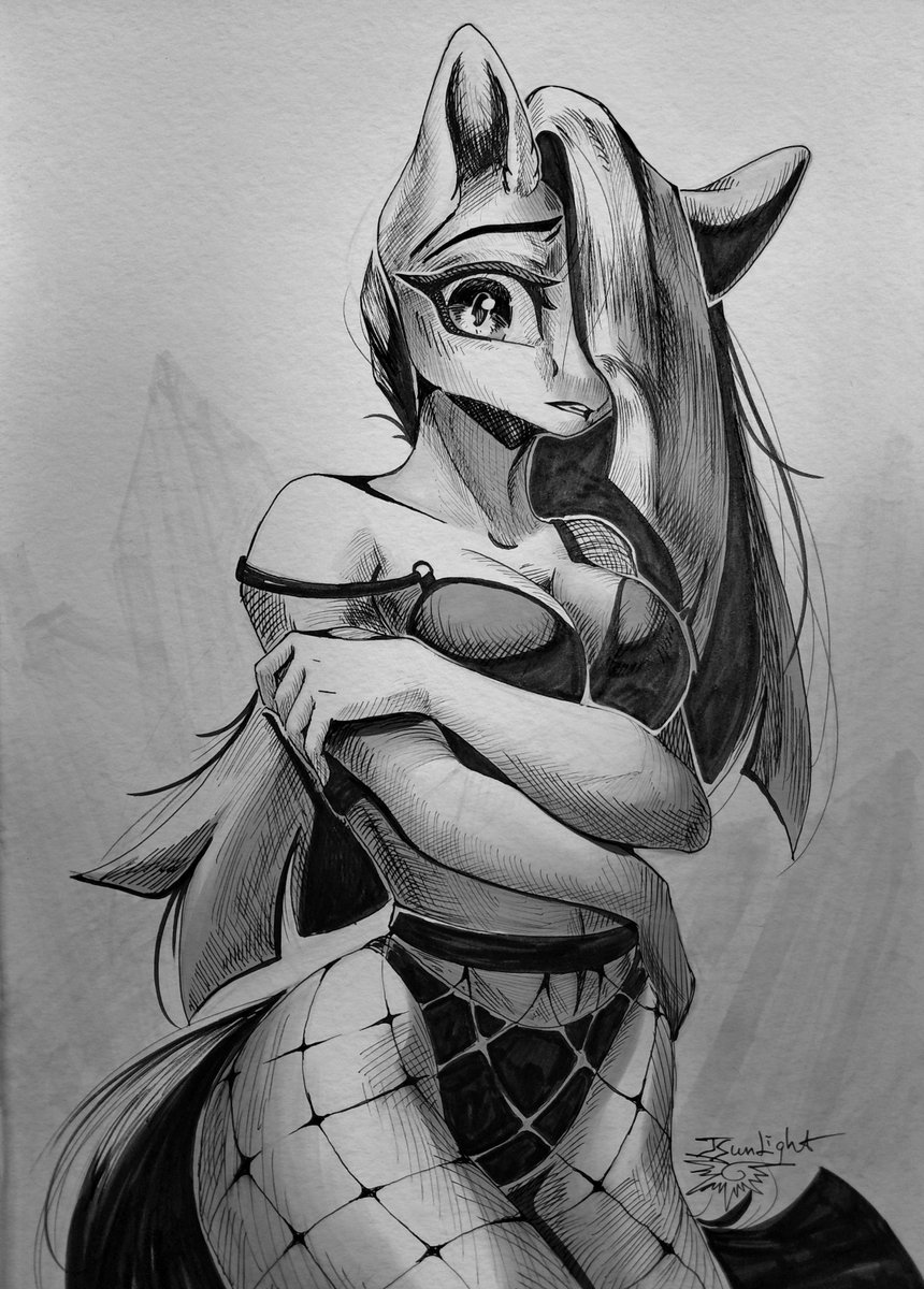 julia sunlight☀️ tweet media