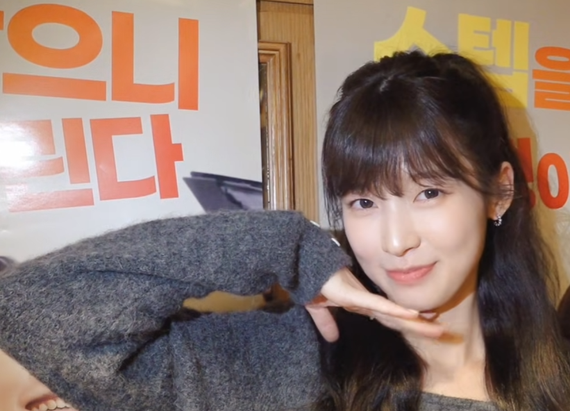 ohmykeurie's tweet photo. ugh.. why so pretty Arin? 💘
Arin with bangs really hits different https://t.co/ONgsPUGsHR