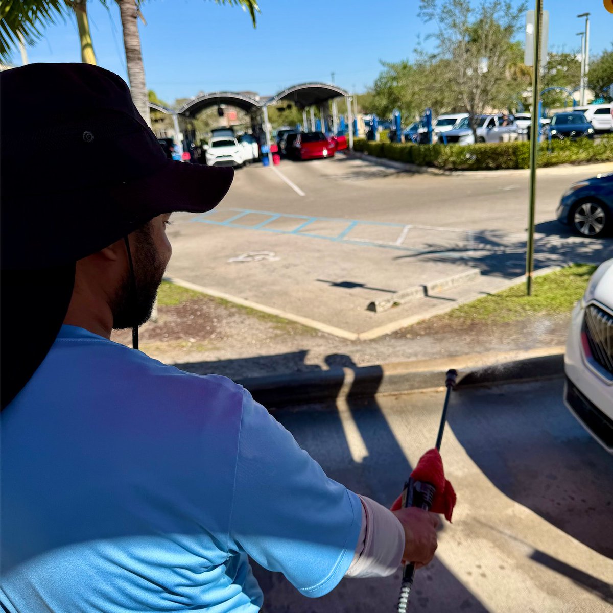 Rising Tide Car Wash tweet media