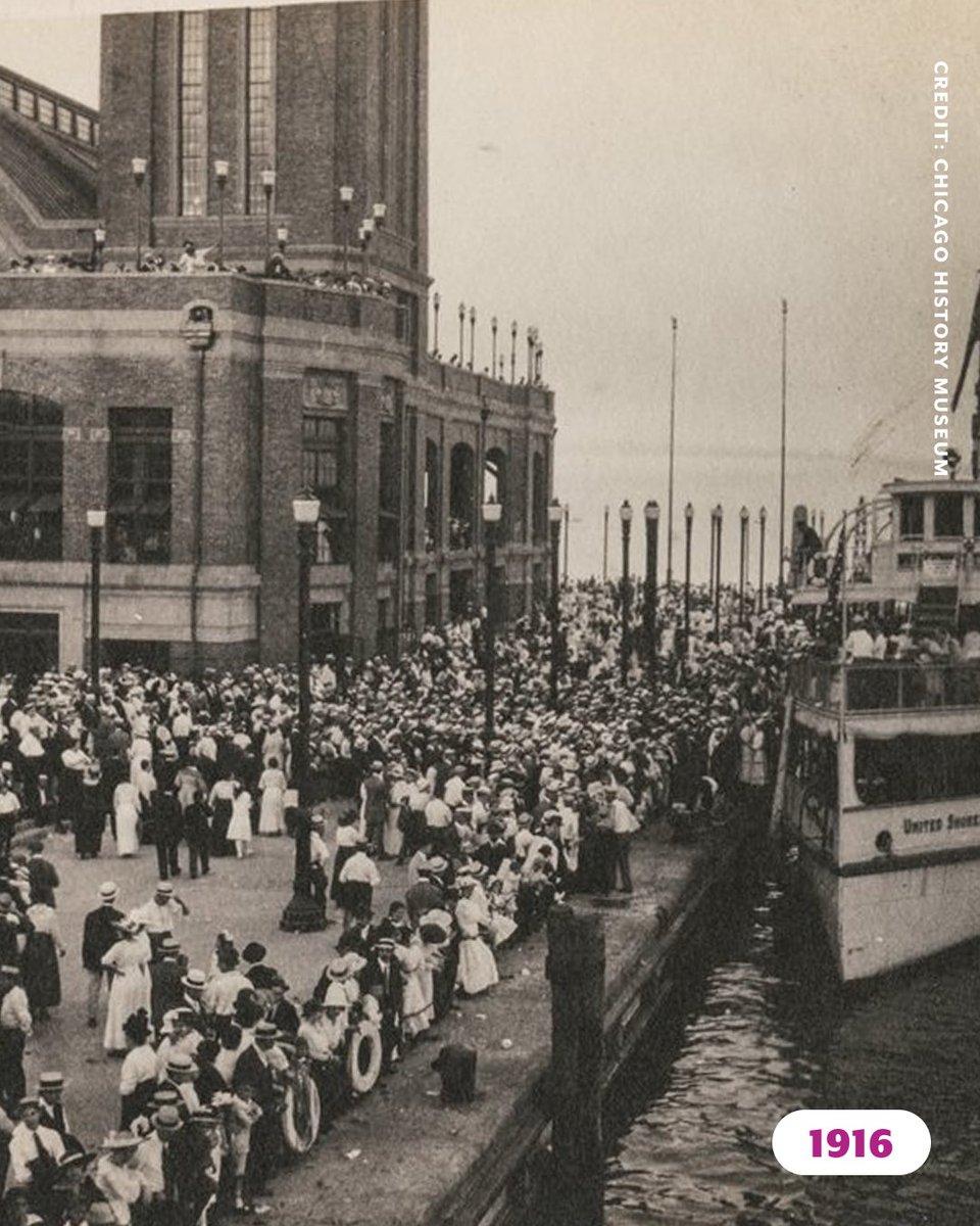 Navy Pier tweet media
