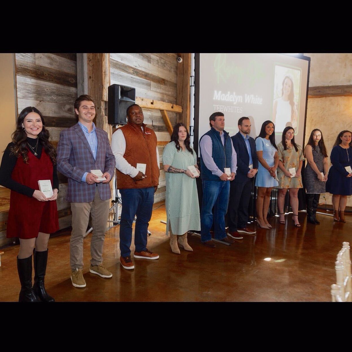 TeeWhites - Custom & Collegiate Apparel tweet media