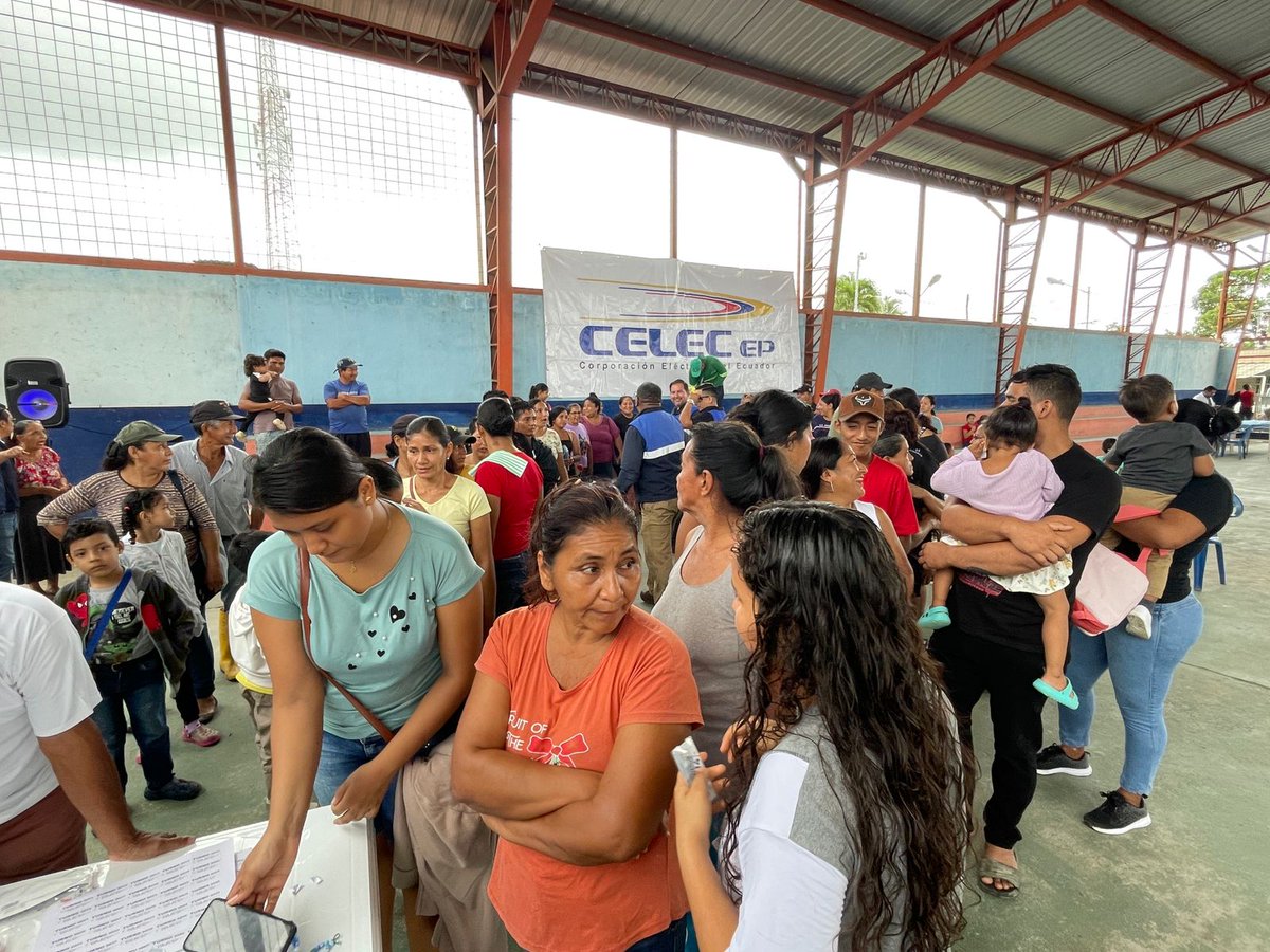 🩺Cumpliendo con los lineamientos del Gobierno de #ElNuevoEcuador, la CELEC EP activó una brigada médica en la comunidad Rosa Elvira, del cantón Durán, provincia de Guayas.

Se facilitó atención médica en varias especialidades y medicamentos gratuitos.💊