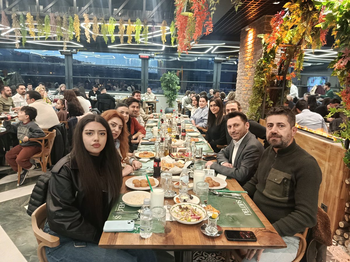 CBarosu's tweet photo. Çankırı Baro Başkanlığı'nın düzenlemiş olduğu geleneksel iftar yemeği programında değerli meslektaşlarımız ve aileleri ile buluştuk. Katılan tüm meslektaşlarımıza teşekkür ederiz. https://t.co/d2eyuwBzd4