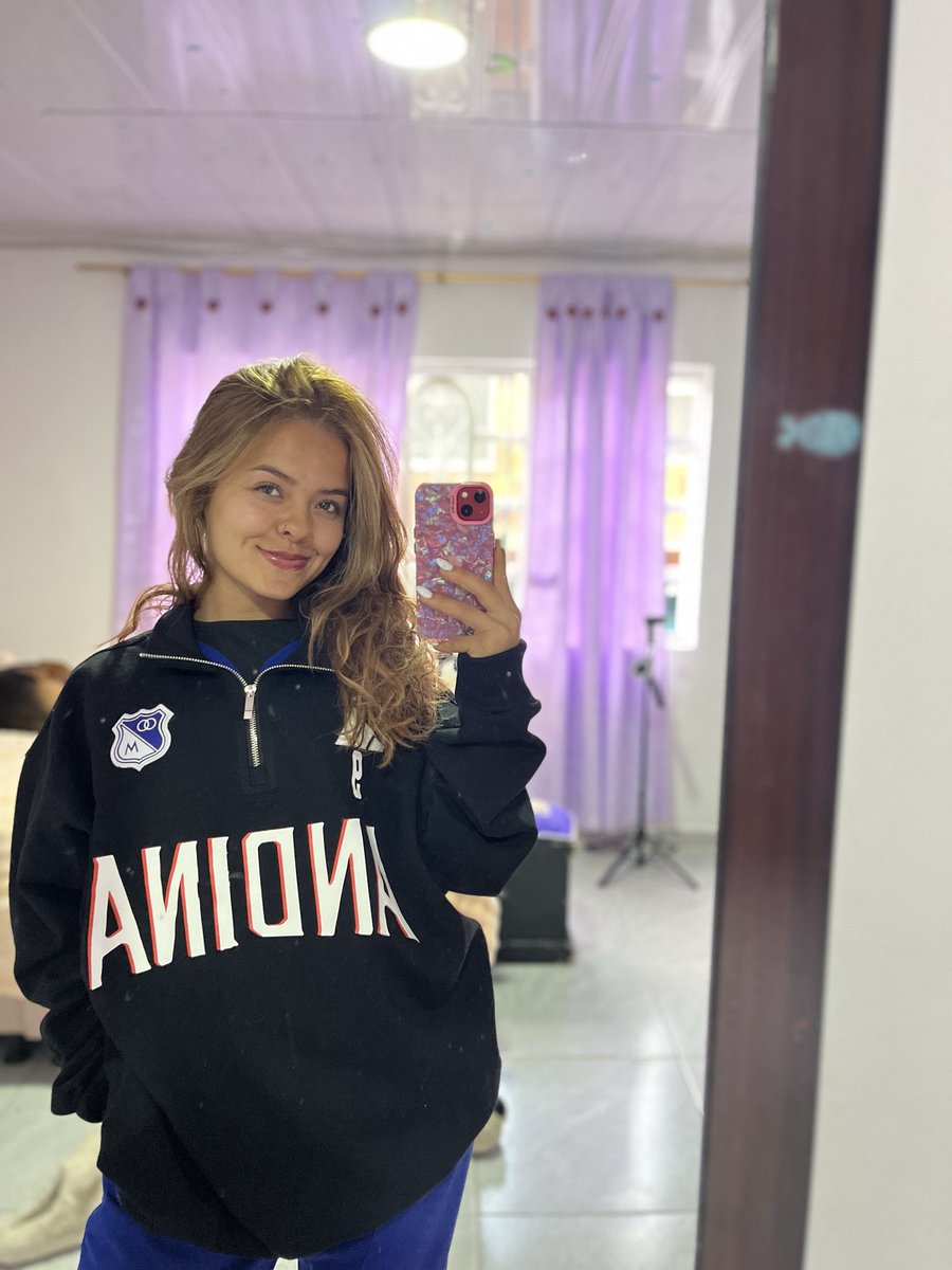 ♡Emily Clavijo tweet media