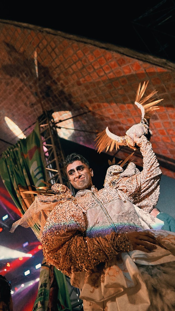 MI PRÓCER 🫡

Figura Máxima de Carnaval. 

Sí, de nuevo.