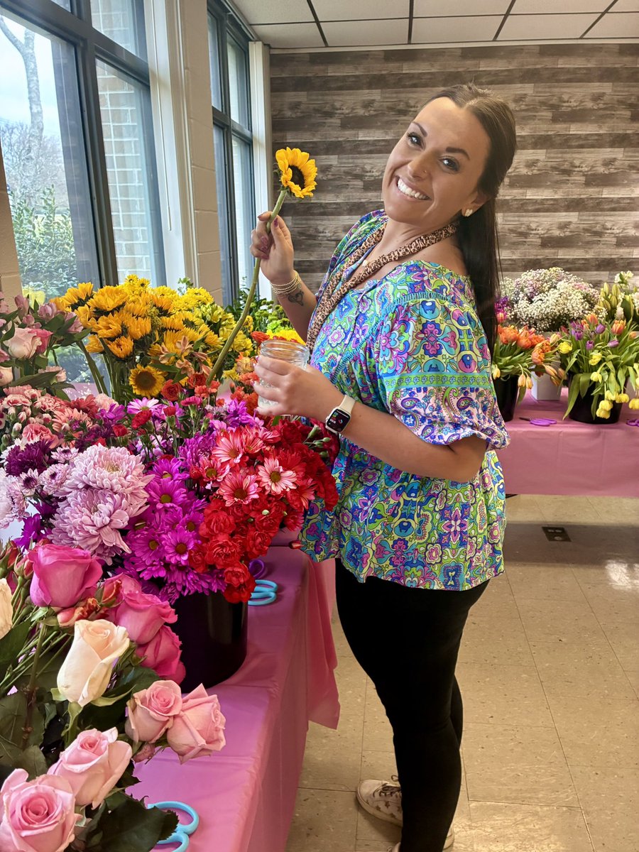 Moore Elementary tweet media