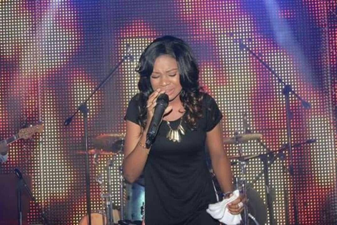 MauraMinistries's tweet photo. Un día como hoy fue el lanzamiento de mi primera producción musical *Adoración Genuina*
10 años atrás…
Dios ha sido bueno….
Vienen cosas buenas, estén pendientes 👏🙌❤️
~~~
A day like today was the release of my first musical production *Genuine Worship*
10 years ago...👏🙌❤️ https://t.co/d6pPml6eSY