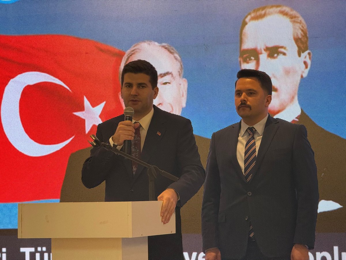 Ülkü Ocakları Genel Başkanımız Sayın Ahmet Yiğit Yıldırım’ın teşrifleriyle; Şehit Ailelerimiz, Türk dünyasından soydaşlarımız, sivil toplum kuruluşlarımız ve kıymetli dava arkadaşlarımızın katılımlarıyla iftar programımızı gerçekleştirdik.

Ramazan’ın rahmeti ve bereketiyle aynı