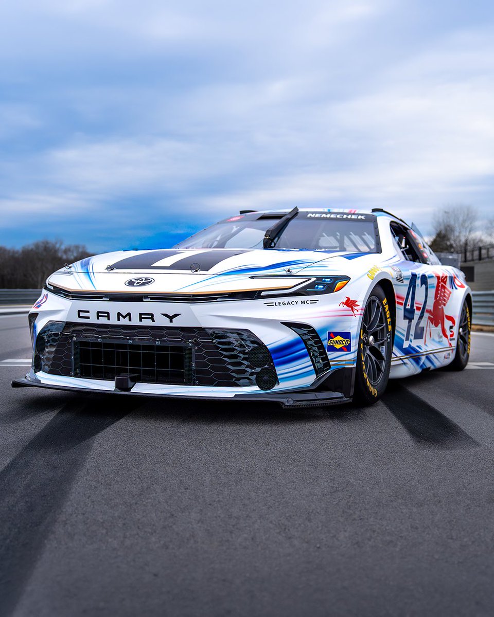 LEGACY MOTOR CLUB tweet media