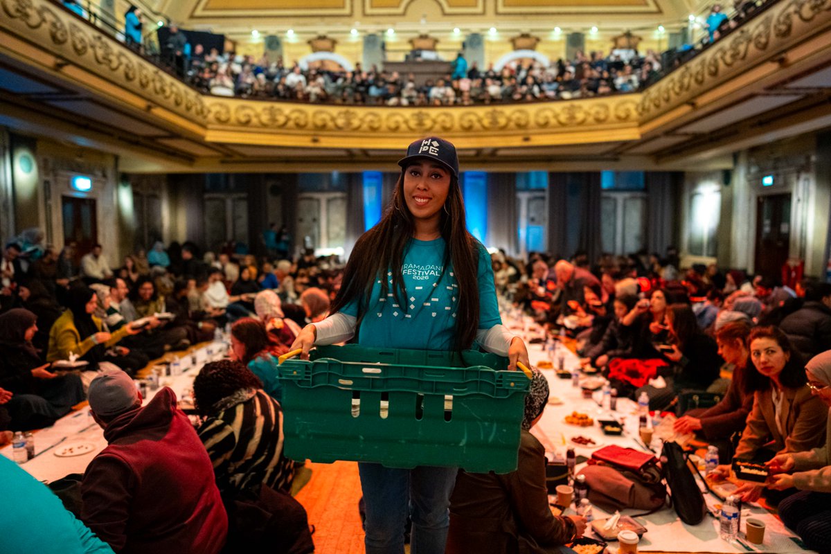 IslamicReliefUK's tweet photo. From Brighton to Battersea, it's been another great week of @RamadanTent Open Iftars! 🌙✨

Islamic Relief UK is proud to support another year of this brilliant project, which brings Iftars for all, to some of the UK's greatest venues. https://t.co/u8YTjAhL1v
