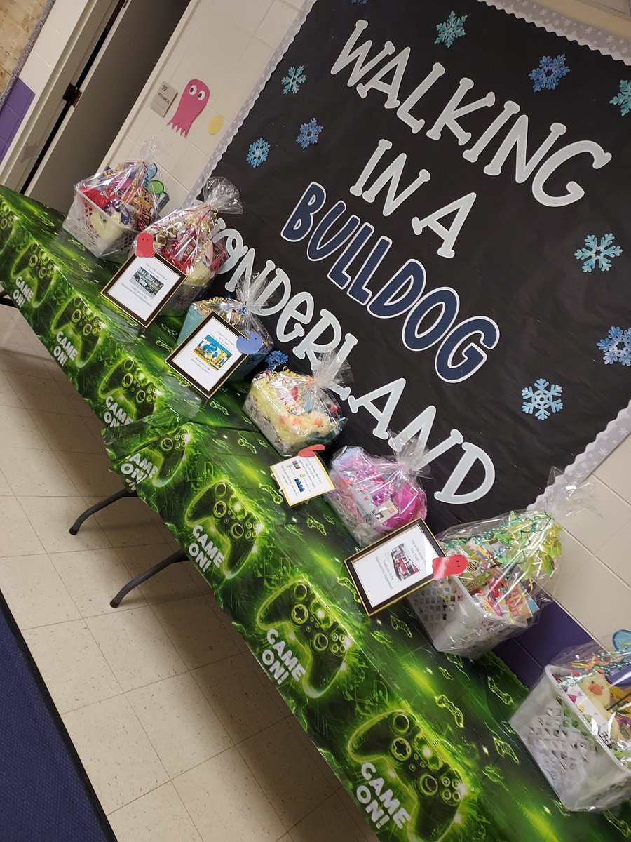 Robert Crown School tweet media