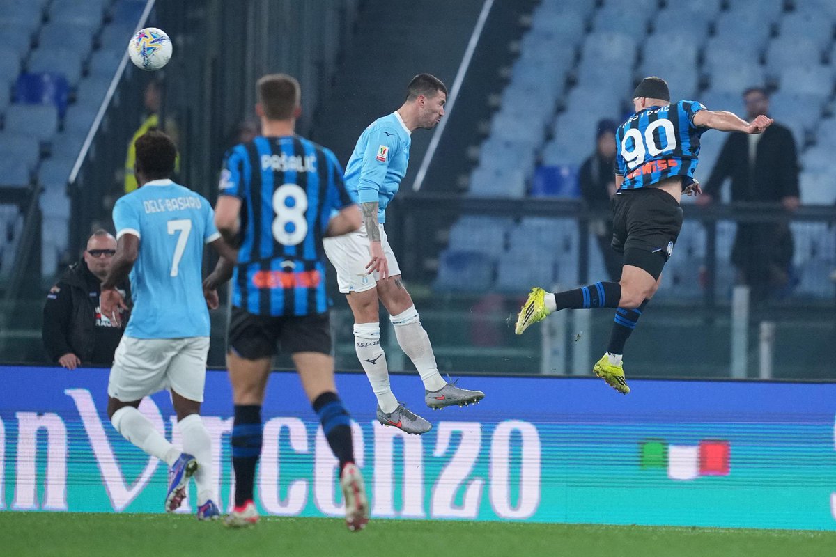 RaiNews's tweet image. #CoppaItalia, #LazioAtalanta 0-0 dopo 45', ultima chiamata per i biancocelesti.
Dopo lo 0-0 tra #ComoInter, all'Olimpico la seconda andata di semifinale
Segui la cronaca testuale su Rainews.it rainews.it/maratona/2026/…