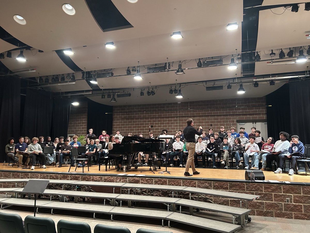 FHS Choir tweet media