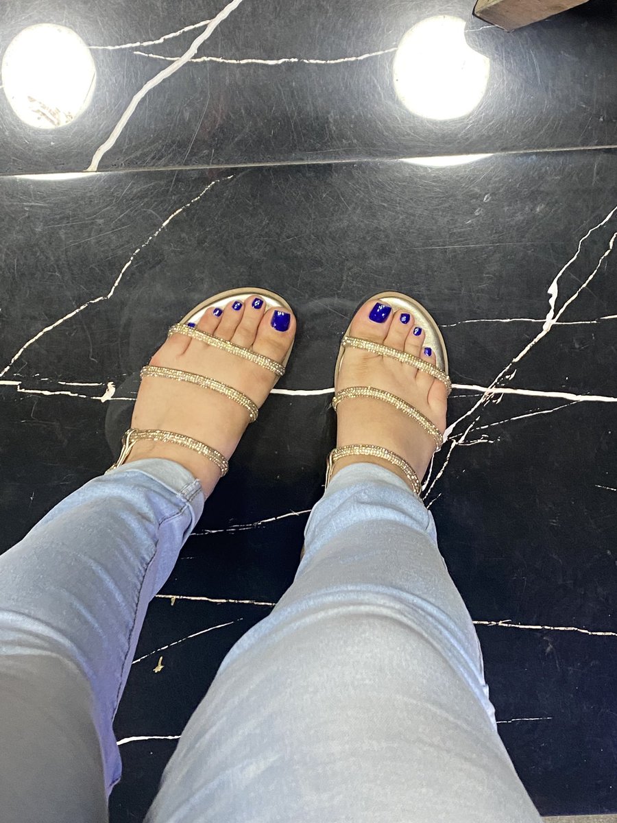 Azul Bello 💙 lo ame #feet #feetfetısh #feetِ  #blue #feeteaters
