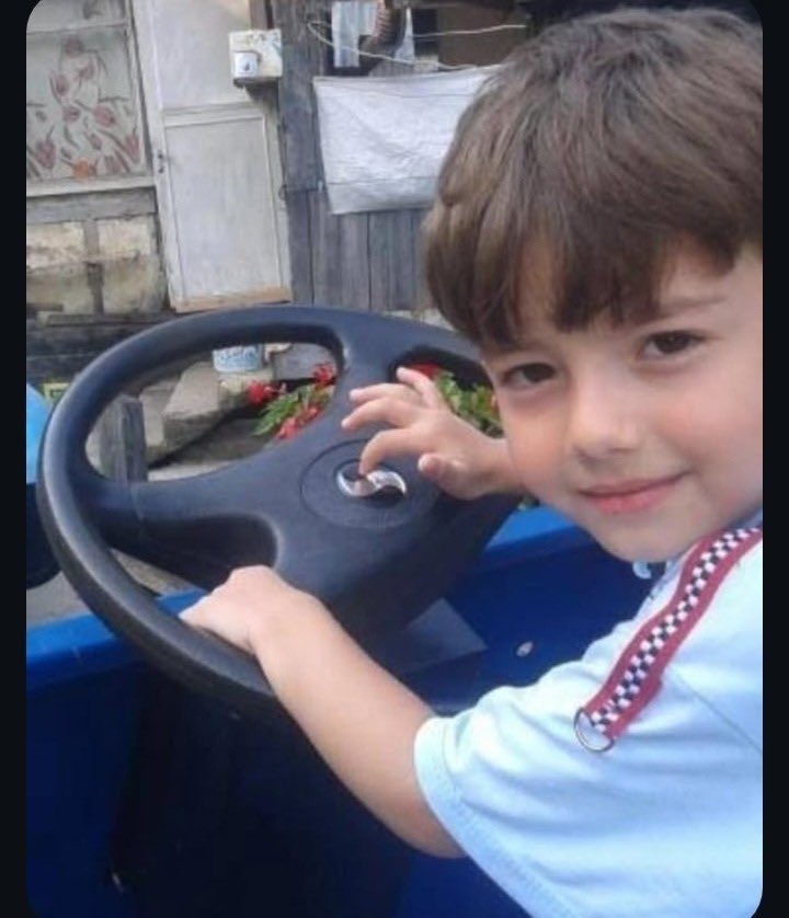 Zey3670's tweet photo. Bana gülümser misin enerji kaynağım #AlperenİçinAdalet https://t.co/fKHvTERY10