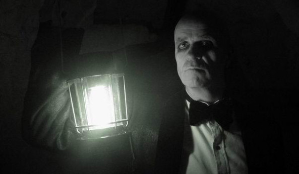 sicttpod's tweet photo. This week, we're having a 'frightmare' with Tom Noonan and Ti West and watching 2005's "The Roost." We remember Noonan's many iconic performances and cover how West's micro-budget horror debut packs real scares and surprises. Listen now. https://t.co/EUgBAxY606 https://t.co/ResFdwSQYc
