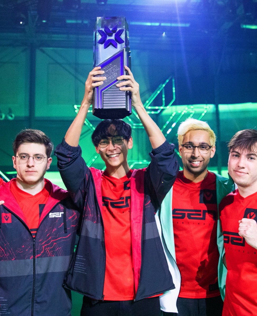 kermy :3 tweet media