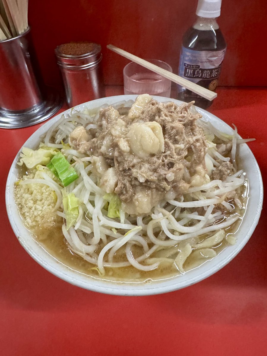 ごろりん tweet media