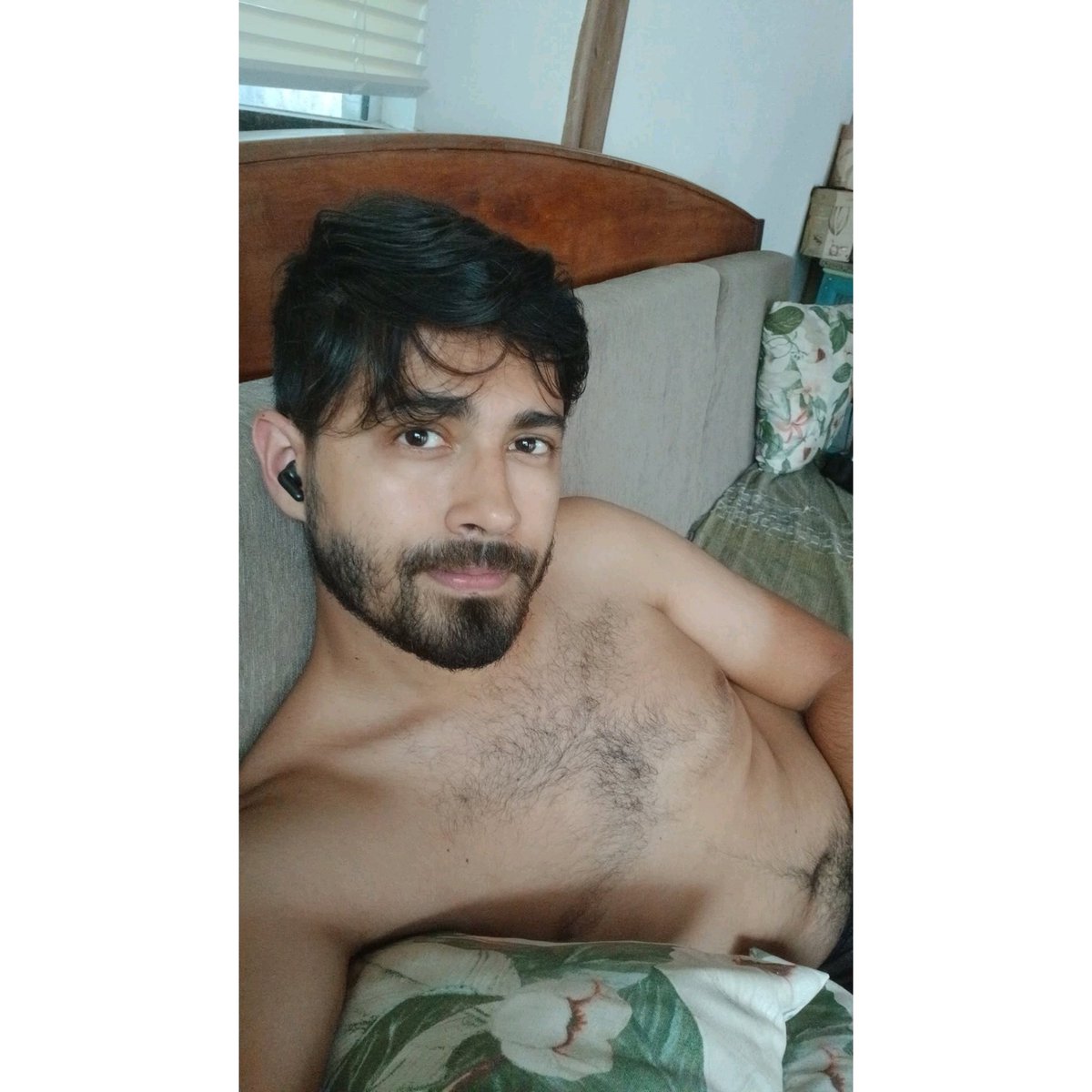 Avery 🐼 tweet media