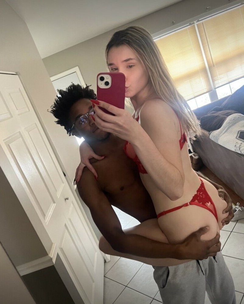 Snowbunnies & Black Men tweet media