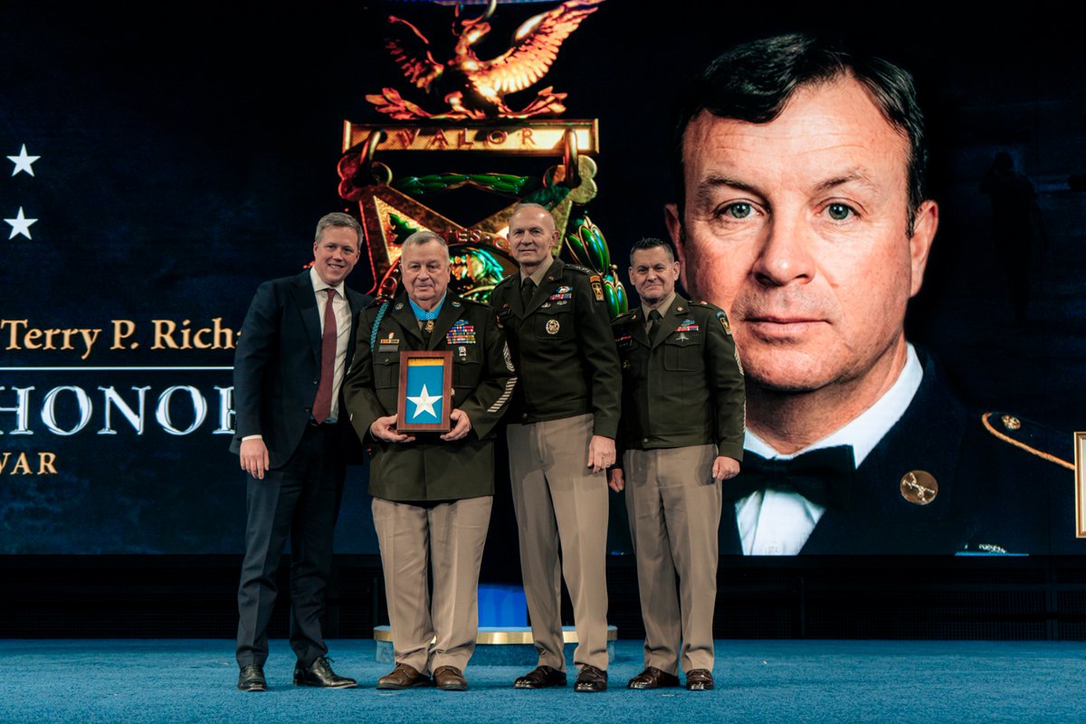 Secretary of the Army tweet media