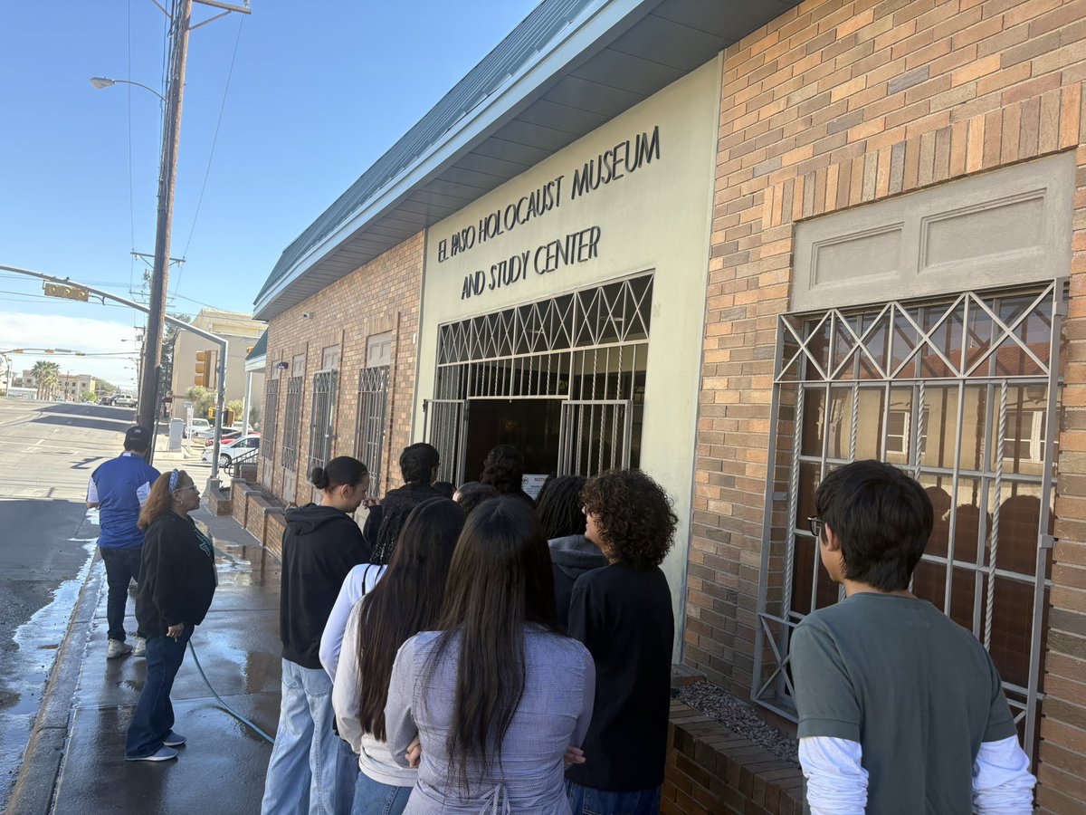 Pebble Hills HS Lib tweet media