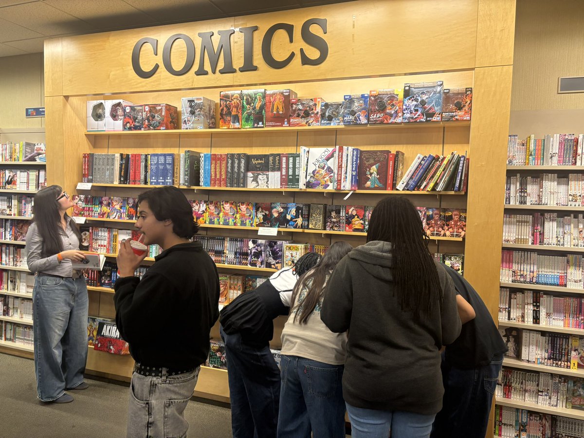 Pebble Hills HS Lib tweet media