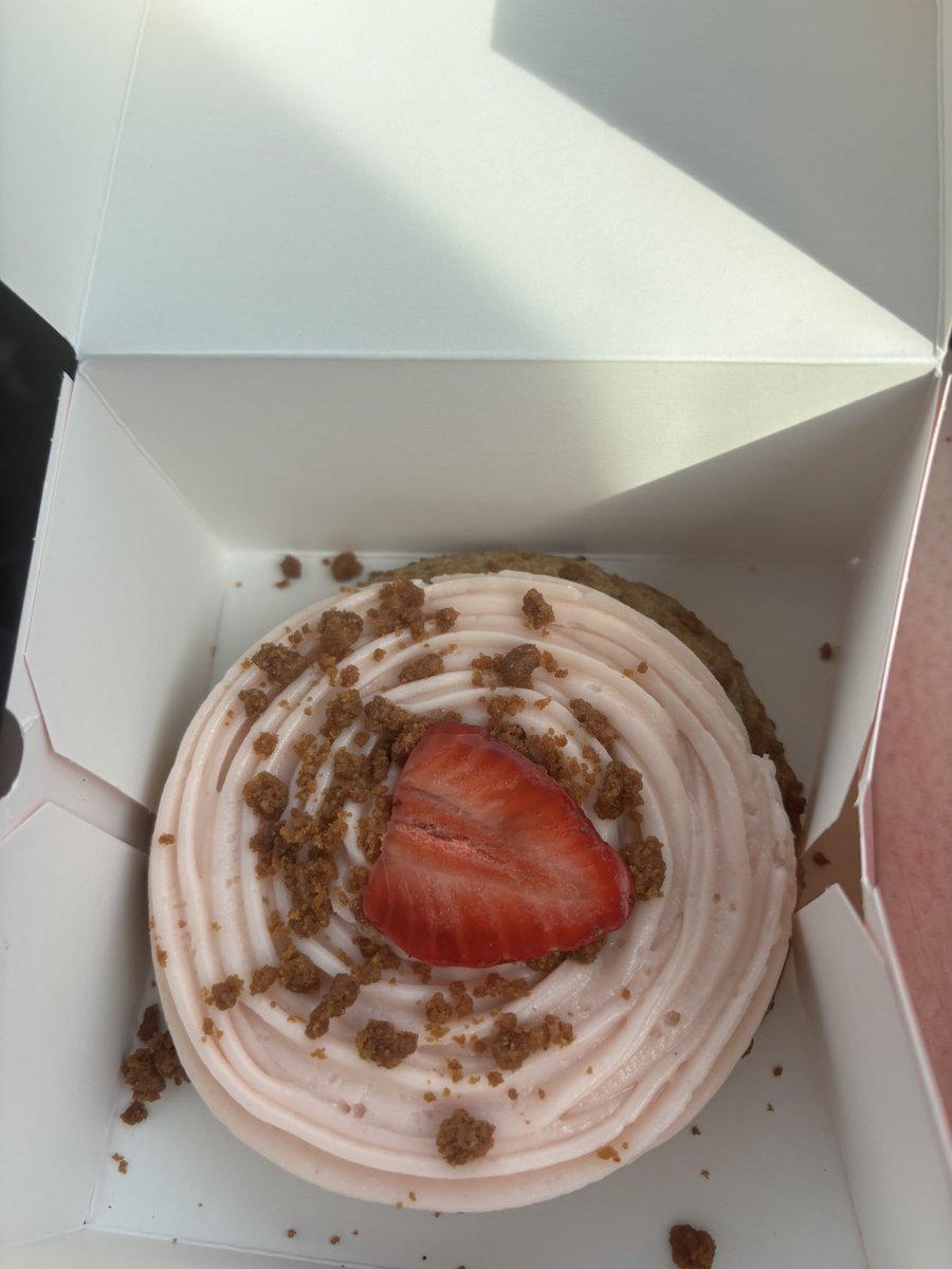 Bellaa 🌷 tweet media