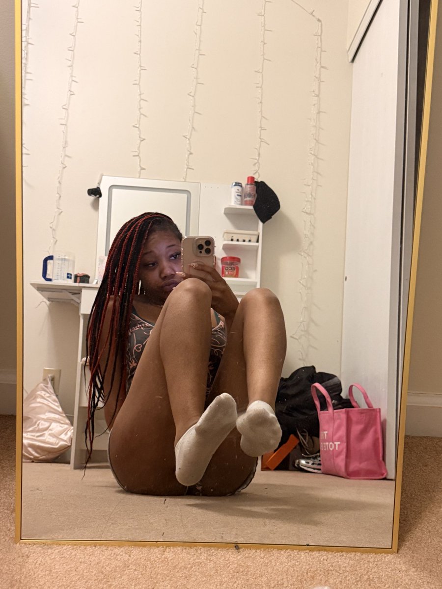 $imone | Findom ⋆‧°𓏲ּ𝄢 tweet media