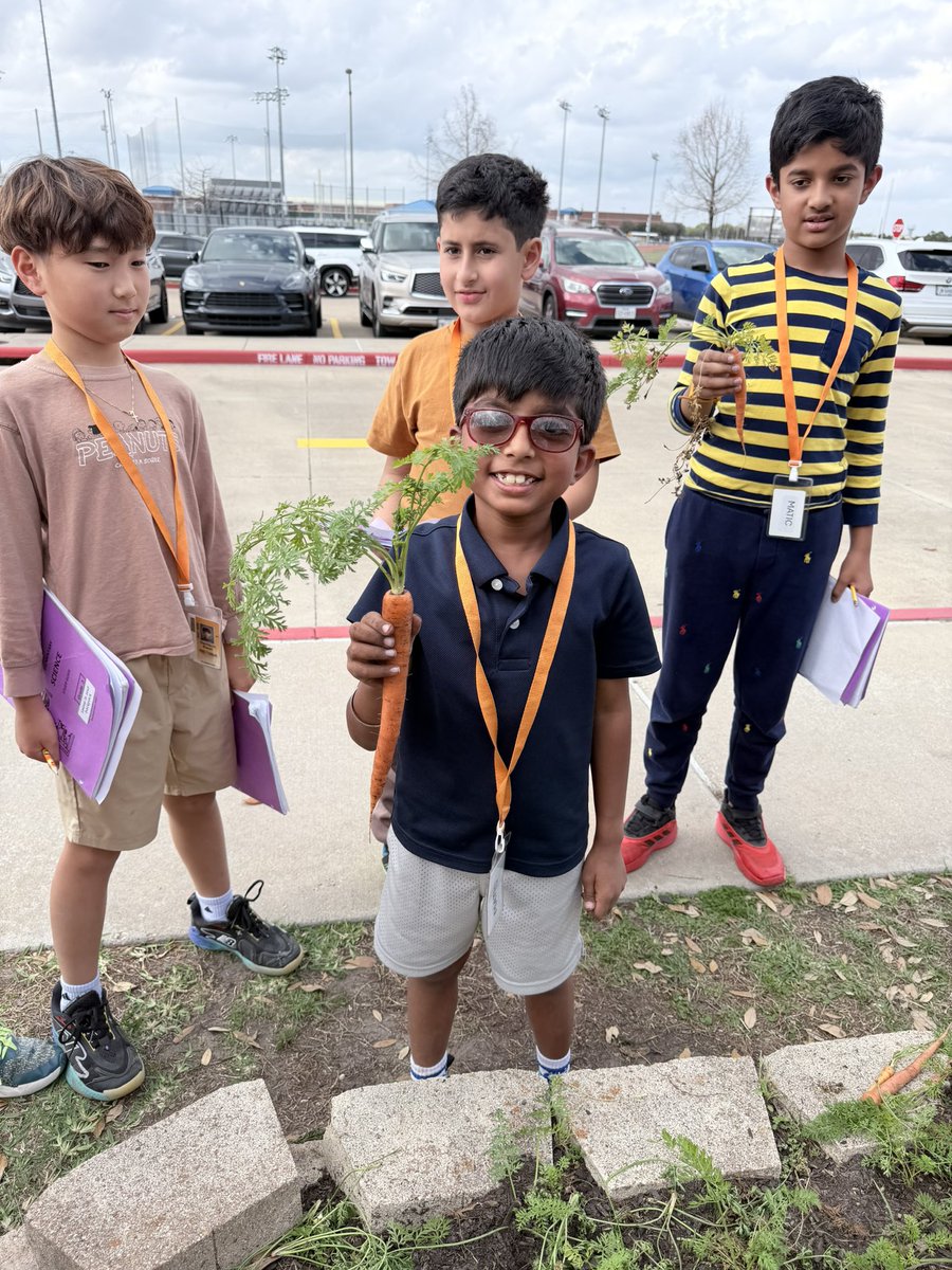 Leah Saintes-Martinez M.Ed. tweet media