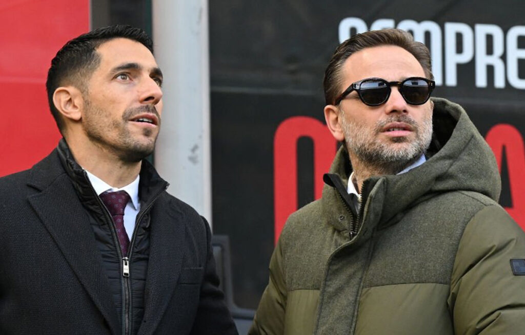 ANDATEVENE! siamo tutti speranzosi nel vedervi lontano dal Milan tra qualche mese..🤞