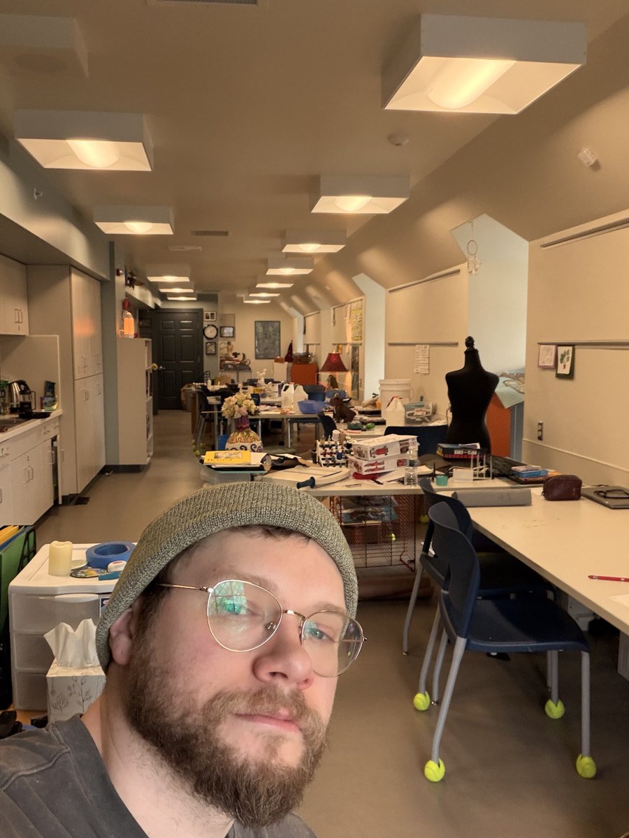 Dolly Sharton tweet media